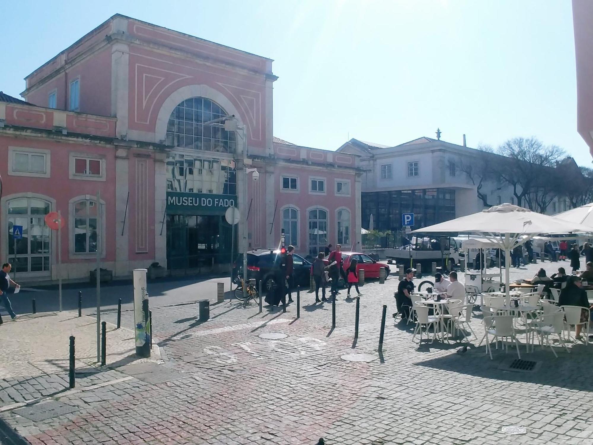 Be Local - 2 Bedrooms In Front Of The Fado Museum In Alfama Лиссабон Экстерьер фото